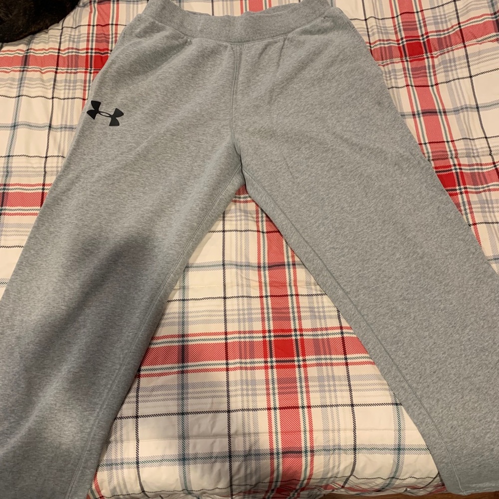 Under Armor Grey Sweatpants size XL